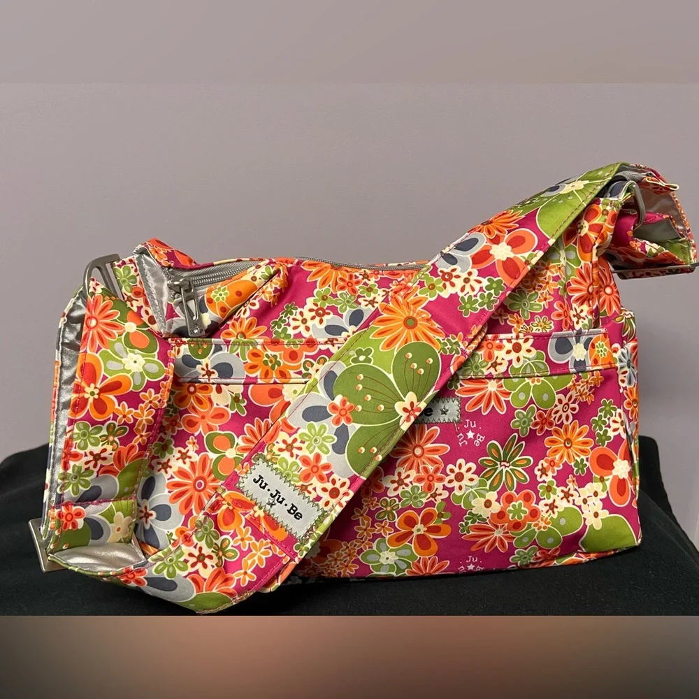 JUJUBE HoBo Be MACHINE WASHABLE Perky Floral DIAPER BAG Changing Pad Maternity